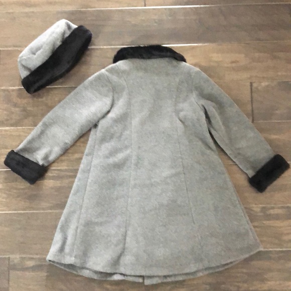 Girls grey coat black faux fur trim & matching hat - Picture 2 of 3